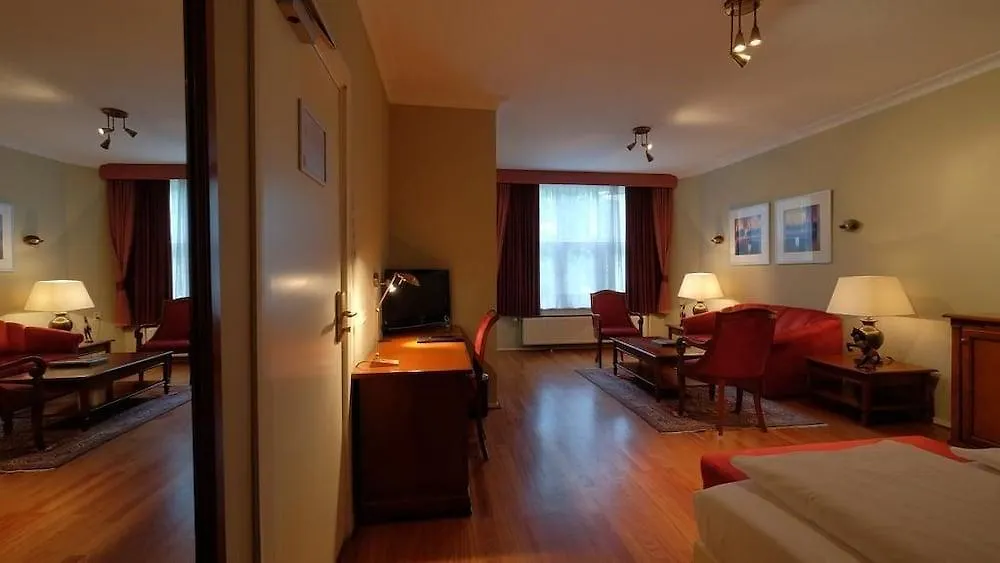 Apollofirst Boutique Hotel Άμστερνταμ 4*,